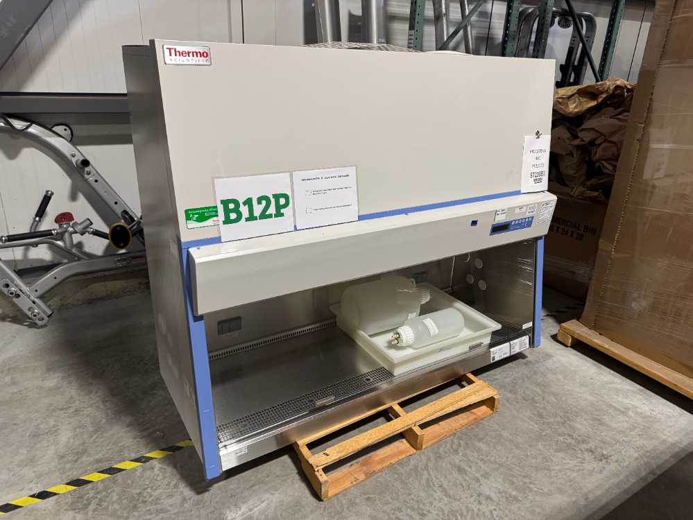 Image of Thermo 1300 Series A2 6' BioSafety Cabinet